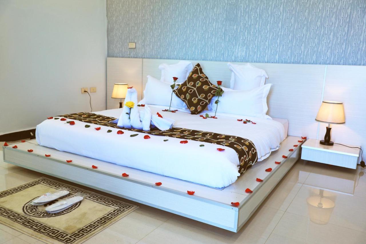 Riverland Hotel Bahir Dar Buitenkant foto