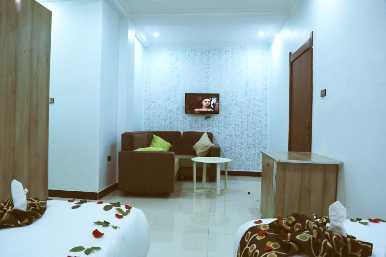 Riverland Hotel Bahir Dar Buitenkant foto