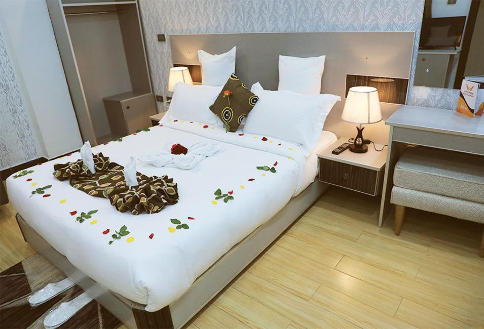 Riverland Hotel Bahir Dar Buitenkant foto